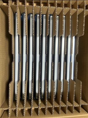 R213RFE-L01 이루스 21.3 &quot; 2048년 1000 cd/m2 산업적 LCD 디스플레이